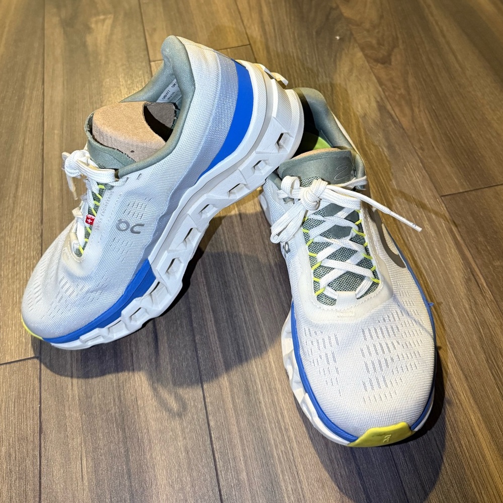 On Running Women's Shoes - Limited Edition